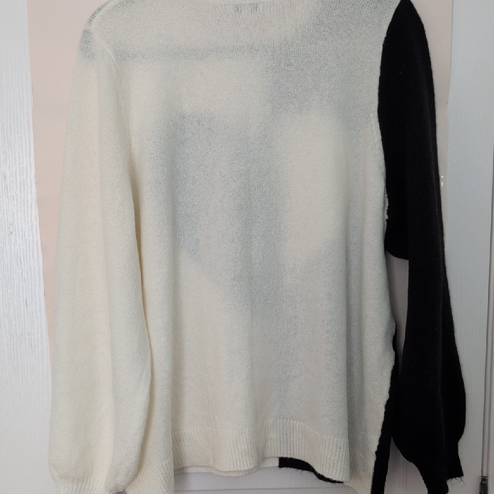 Reitmans Black and Cream Heart Sweater Size 2x - Picture 7 of 8